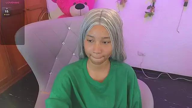 lunaa_joness from StripChat is Freechat