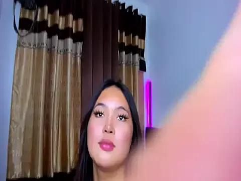 LunaAlexandraxx from StripChat is Freechat