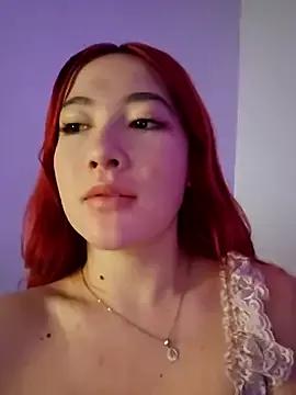 lunnaa_ from StripChat