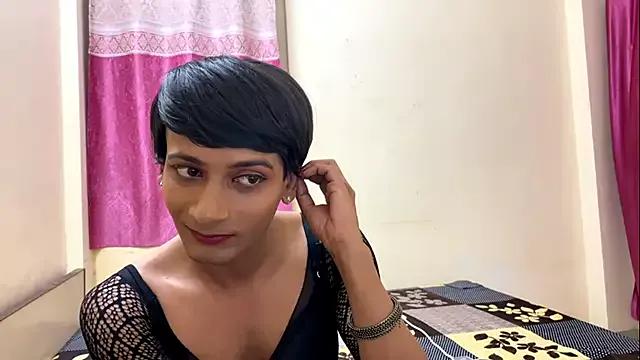LuvLayla from StripChat