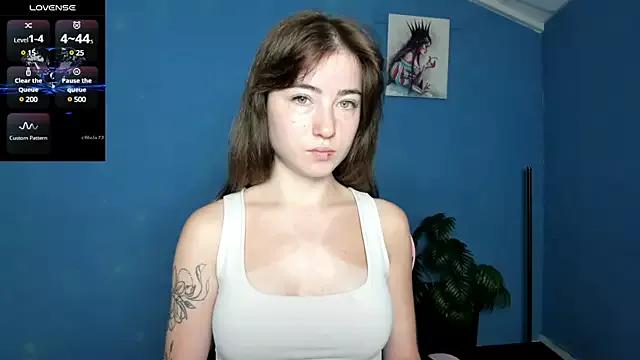 Luxuryalma from StripChat