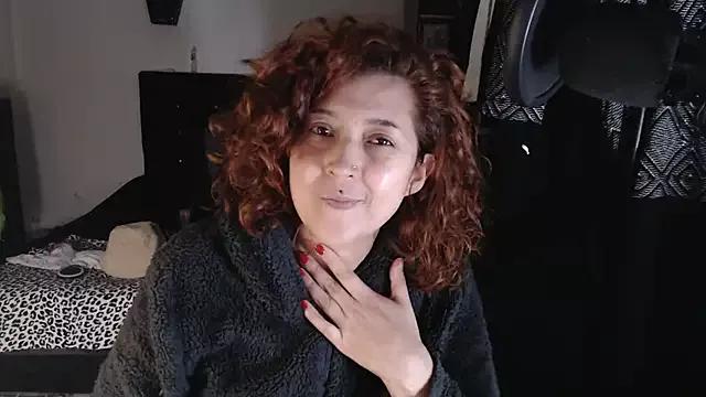 Luz_delunaa from StripChat is Freechat