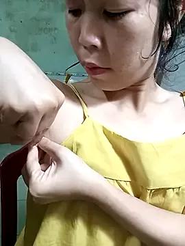 Lyly_sexy2k from StripChat is Freechat