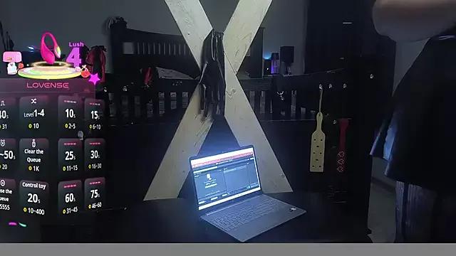 Girls: try live performances with matured performers, from dancing to quirks, in a variety of beautiful sex cams.