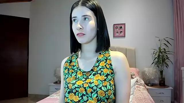 macarena_vallejo from StripChat is Freechat