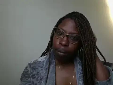 MadamIndigo from StripChat