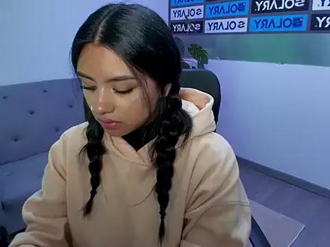 Maddiee_Jackson from StripChat is Freechat