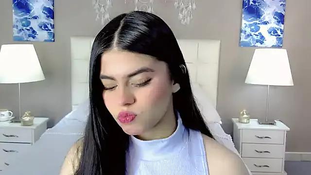 maddissonivanova from StripChat is Freechat