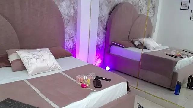 Girls: try live performances with matured performers, from dancing to quirks, in a variety of beautiful sex cams.