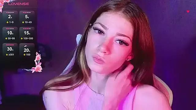 MagicLadyyy from StripChat is Freechat