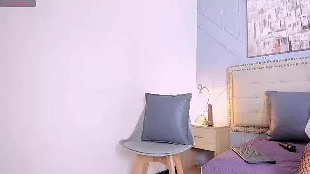 Maia_520 from StripChat