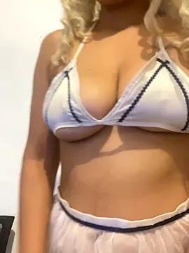 Malaika_Gerd from StripChat