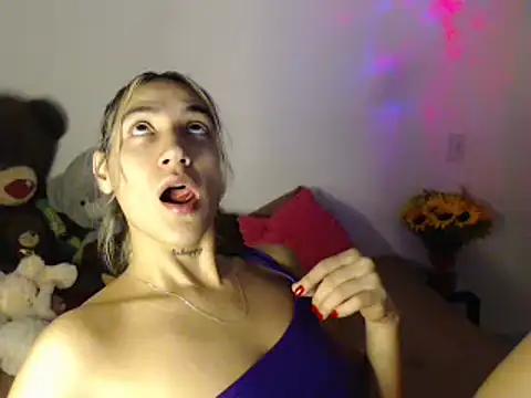 Girls: try live performances with matured performers, from dancing to quirks, in a variety of beautiful sex cams.