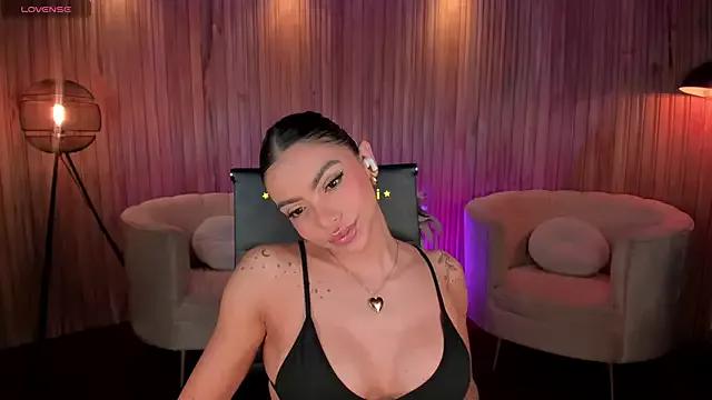 MaraRicci from StripChat