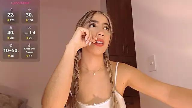 Marian_se from StripChat is Freechat
