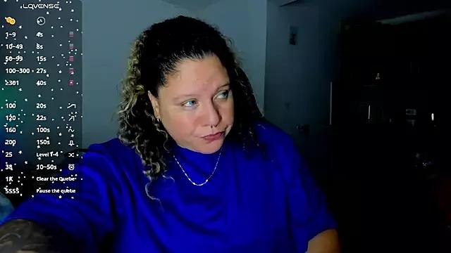 mariana_maze from StripChat is Freechat