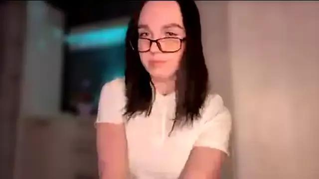 MarniFindley from StripChat is Freechat