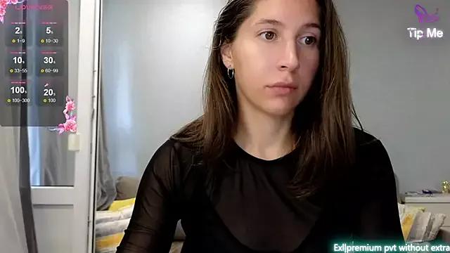 marrycolins from StripChat is Freechat