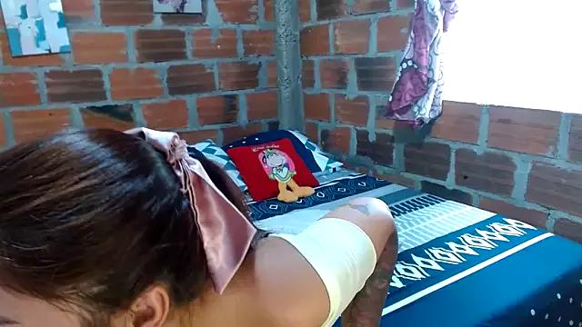 Mary_Pompis from StripChat is Freechat