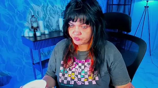 MaryHarrys from StripChat is Freechat