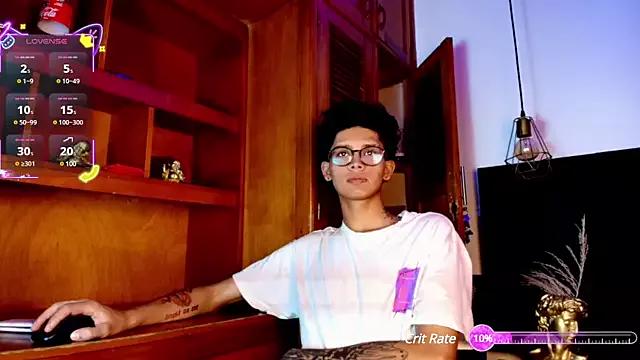 Massimo_vaiolethsan from StripChat