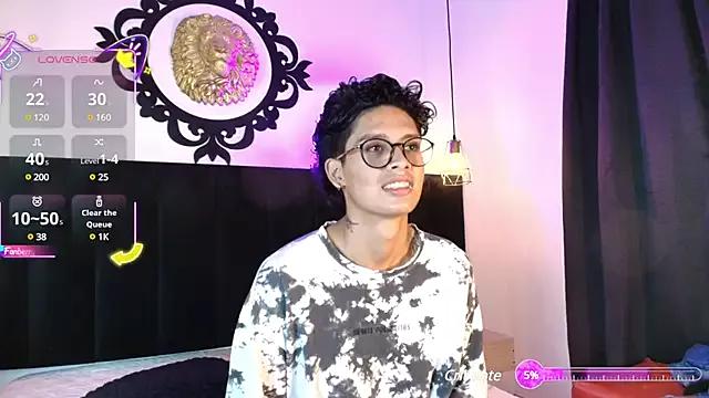 Massimo_vaiolethsan from StripChat
