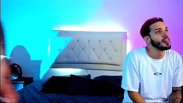 Mattew_Dluca_ from StripChat is Freechat