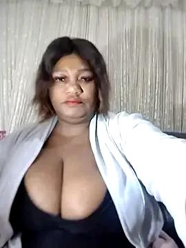 MATUREBUSSTY from StripChat is Freechat
