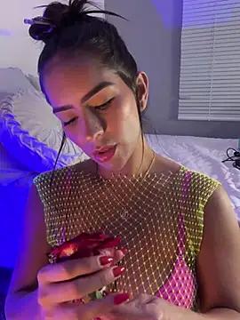Girls: try live performances with matured performers, from dancing to quirks, in a variety of beautiful sex cams.