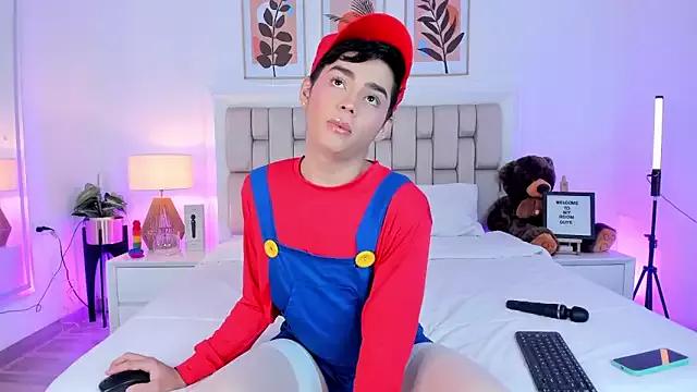 Maxi_little from StripChat is Freechat