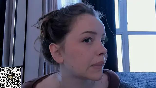 Maya2kk from StripChat