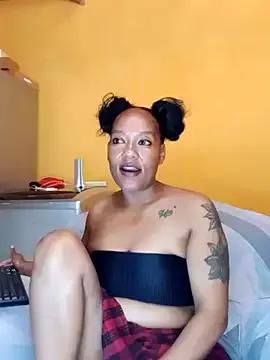 MayaMellow210 from StripChat