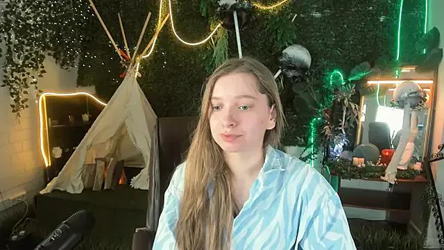 MayaSinabon from StripChat