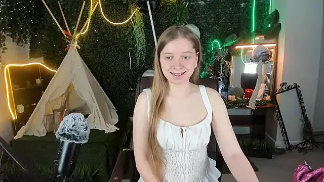 MayaSinabon from StripChat