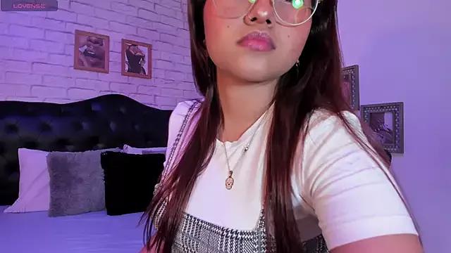 MAYASMITH__ from StripChat is Freechat