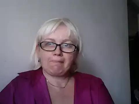 Mayya4321 from StripChat