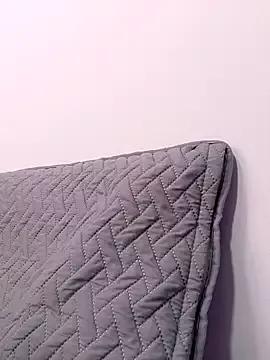 mela_hotlynn_ on StripChat