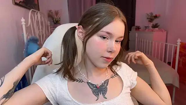 Melissify from StripChat is Freechat
