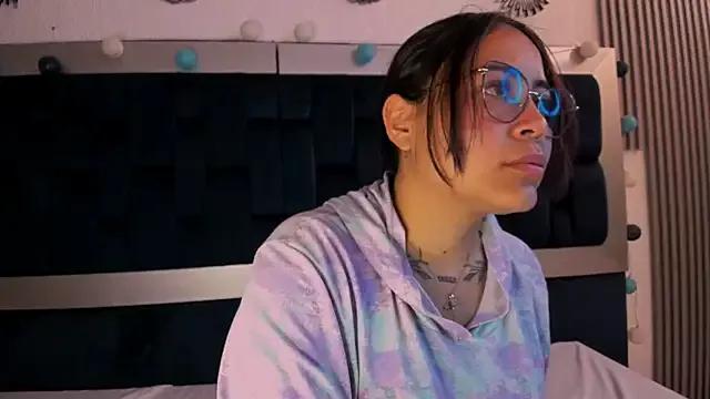 melody_blue01 from StripChat is Freechat