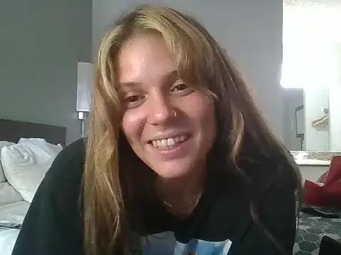 Mercedez_BaBy from StripChat is Freechat