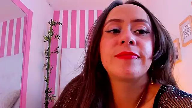 Mia_Reynolds_ from StripChat is Freechat