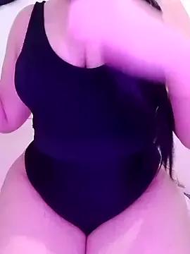 Miaa-arab from StripChat is Freechat