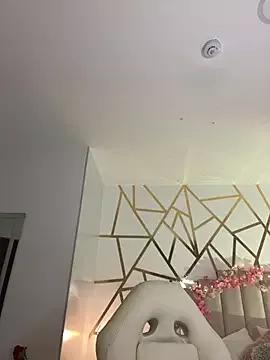 MiaAdams21 from StripChat