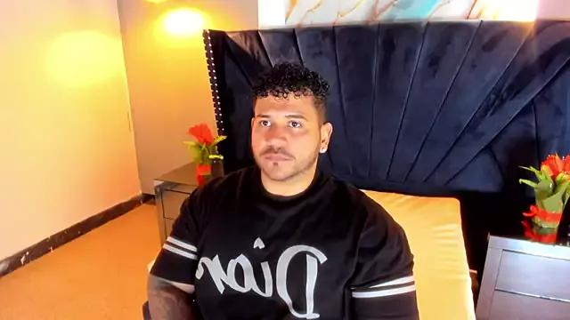 michael_hill1 from StripChat is Freechat