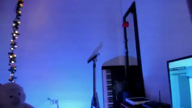 Michell_pineda from StripChat is Freechat