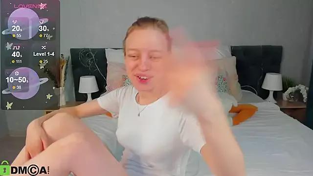 Michelle_Blond from StripChat is Freechat