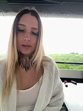 Miia_Lynn from StripChat