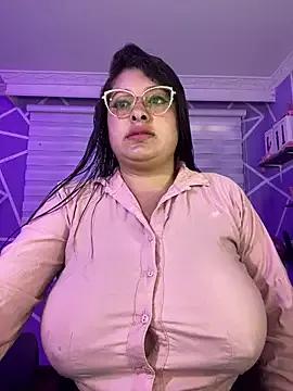 MiiaaJoness from StripChat