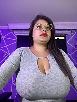 MiiaaJoness from StripChat