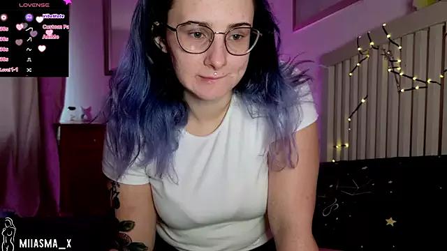 Miiasma_x from StripChat